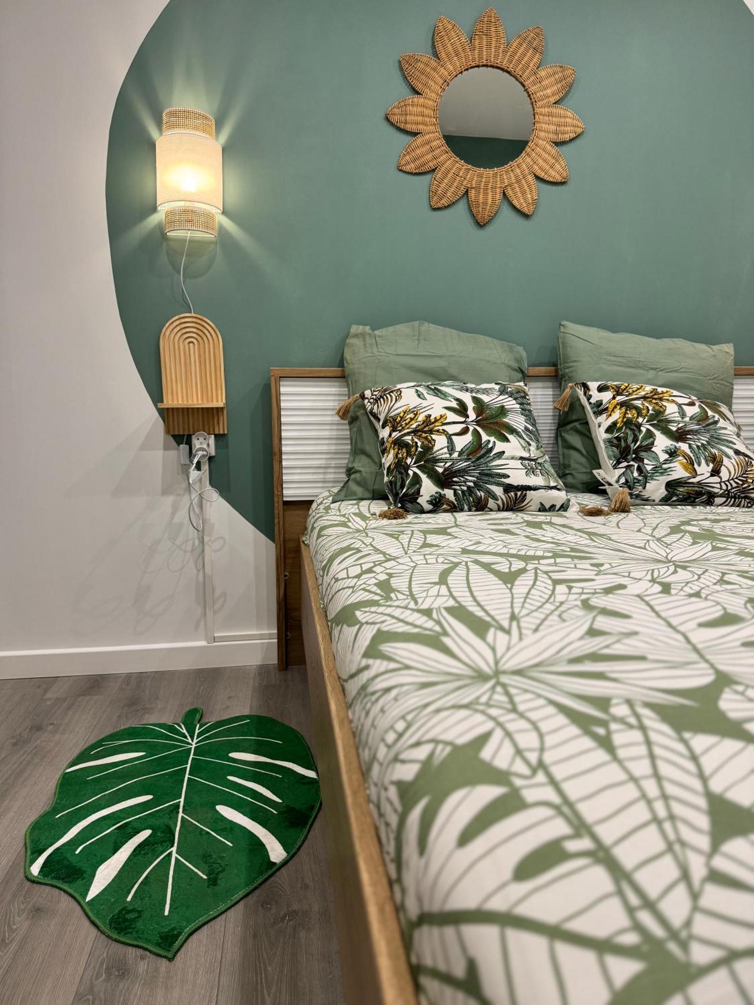 Worldroom Chambre Privee Avec Espace Commun Perpignan Room photo
