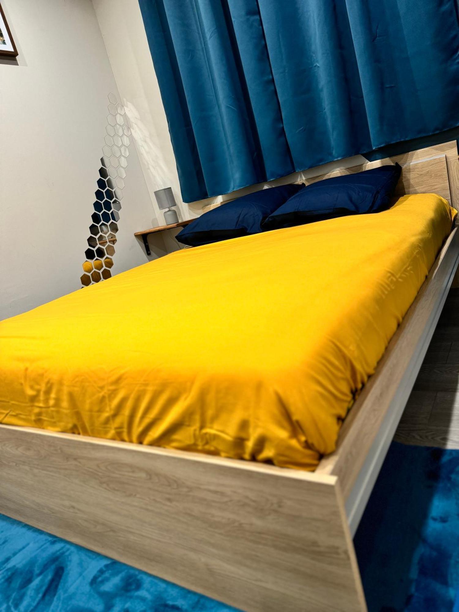 Worldroom Chambre Privee Avec Espace Commun Perpignan Exterior photo