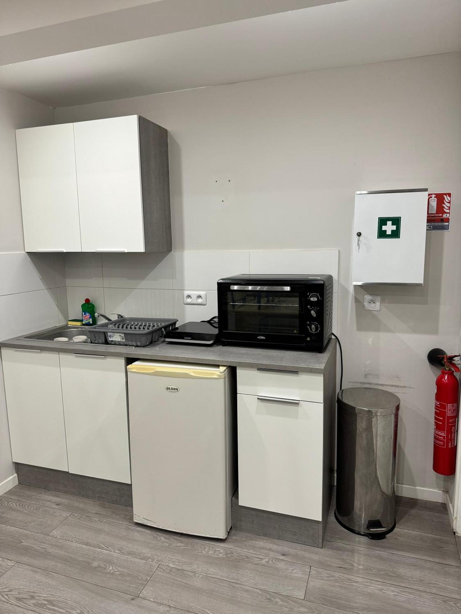 Worldroom Chambre Privee Avec Espace Commun Perpignan Exterior photo