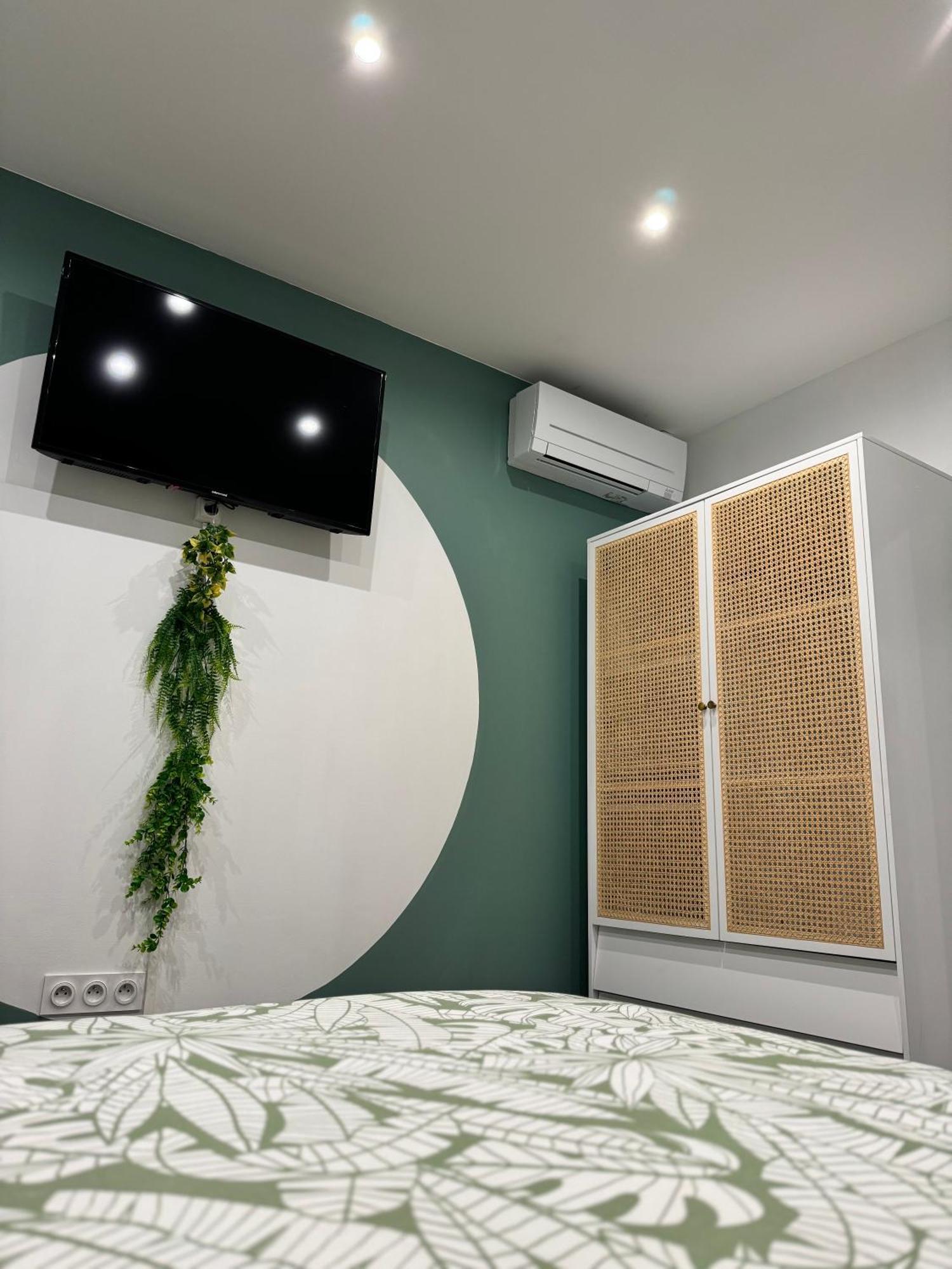 Worldroom Chambre Privee Avec Espace Commun Perpignan Exterior photo