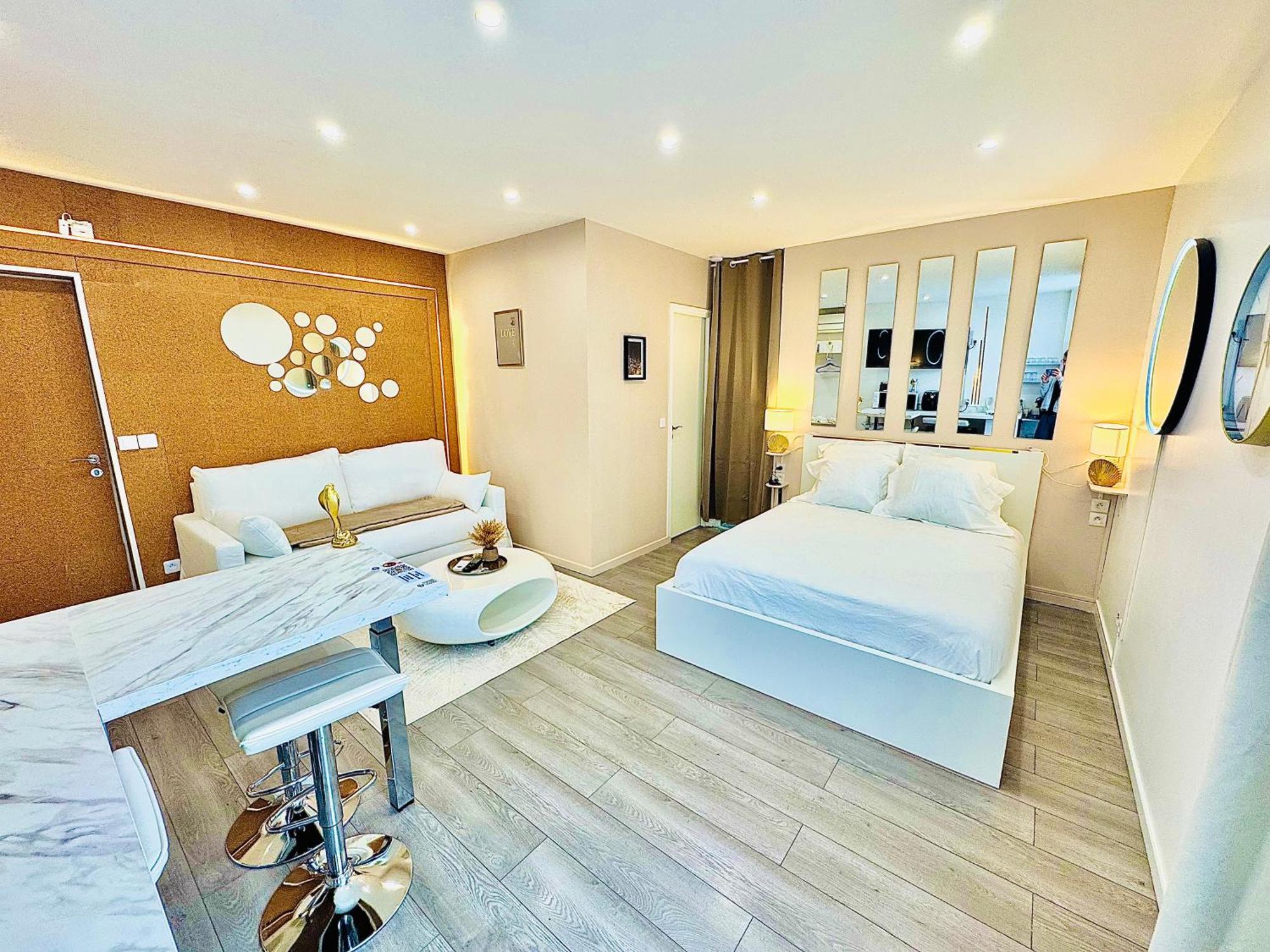 Worldroom Chambre Privee Avec Espace Commun Perpignan Exterior photo